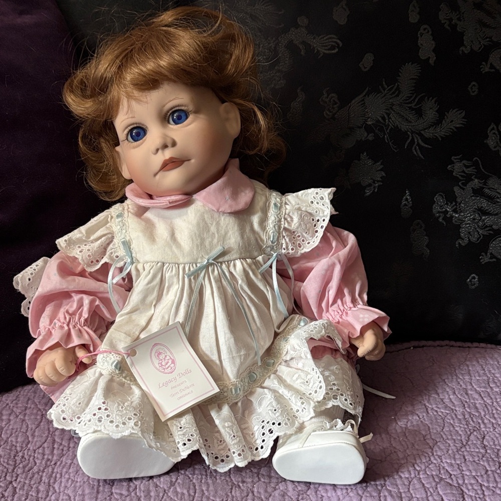 Symphony Legacy Doll with Pink and White Dress. Edition 328.